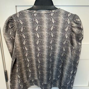 Generation Love sweatshirt in size XS. Great condition!